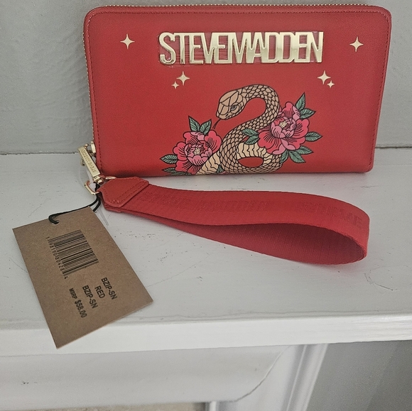NWT Steve Madden BZip Lunar New Year wristlet - Picture 4 of 4